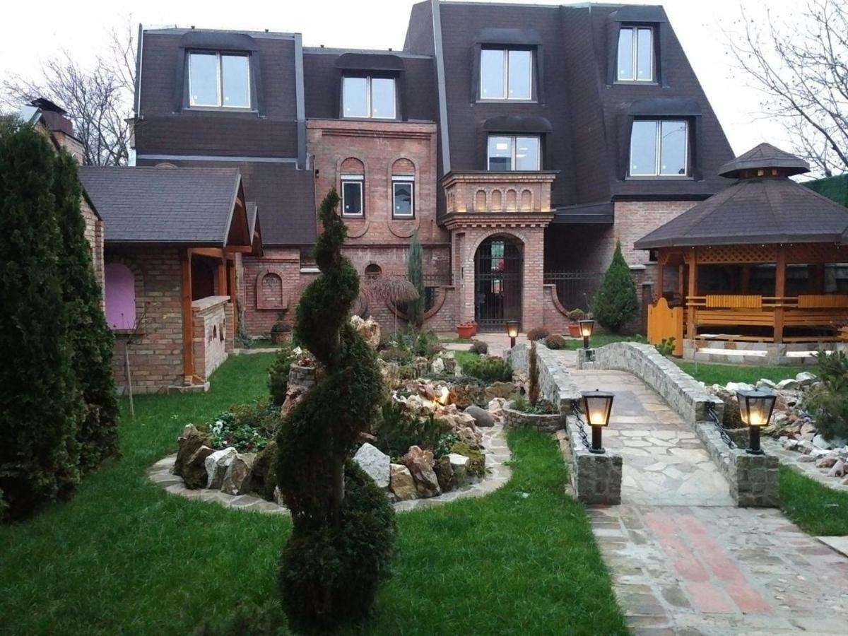 فندق Каштел Pančevo المظهر الخارجي الصورة